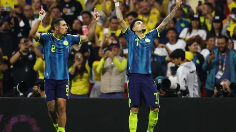 尊重危机登场仅3秒即遭红牌，多特新星伊纳西奥水瓶事件惊动队徽